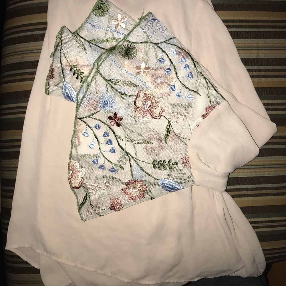 Long sleeve cream blouse